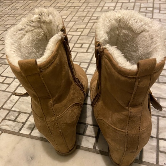 Booties - Picture 3 of 5